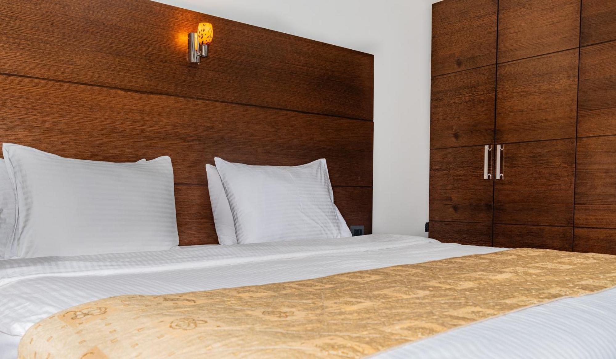 Britannia Suites Beirute Exterior foto
