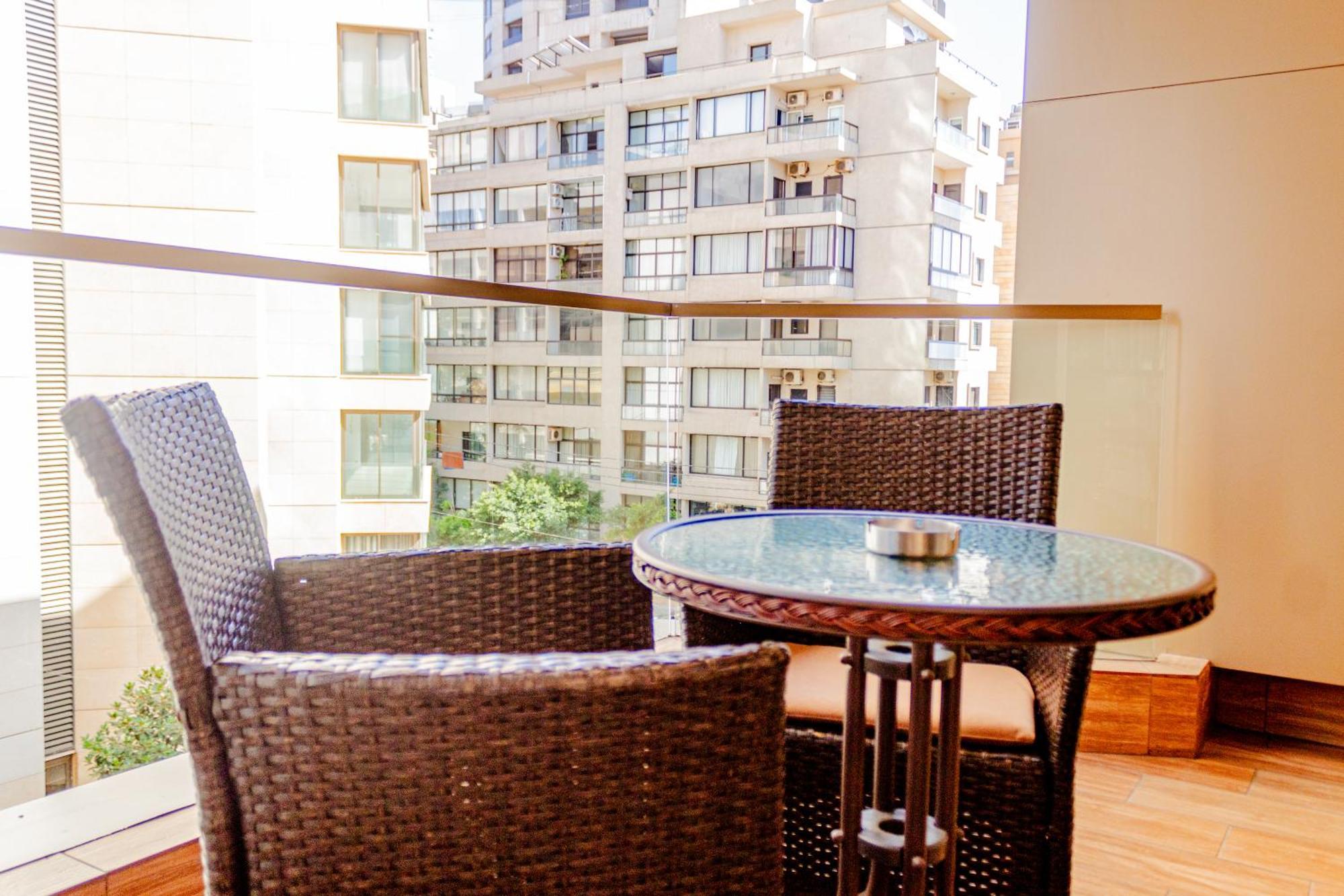 Britannia Suites Beirute Exterior foto