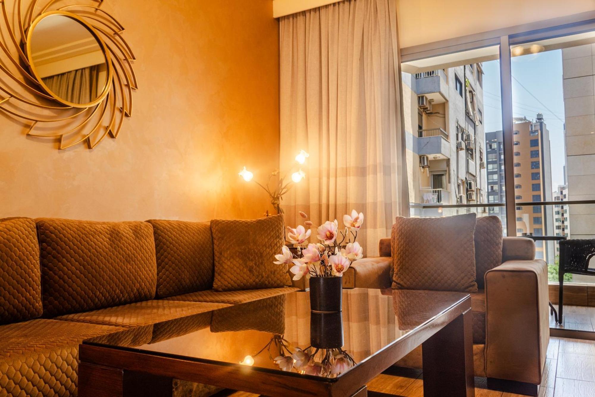 Britannia Suites Beirute Exterior foto