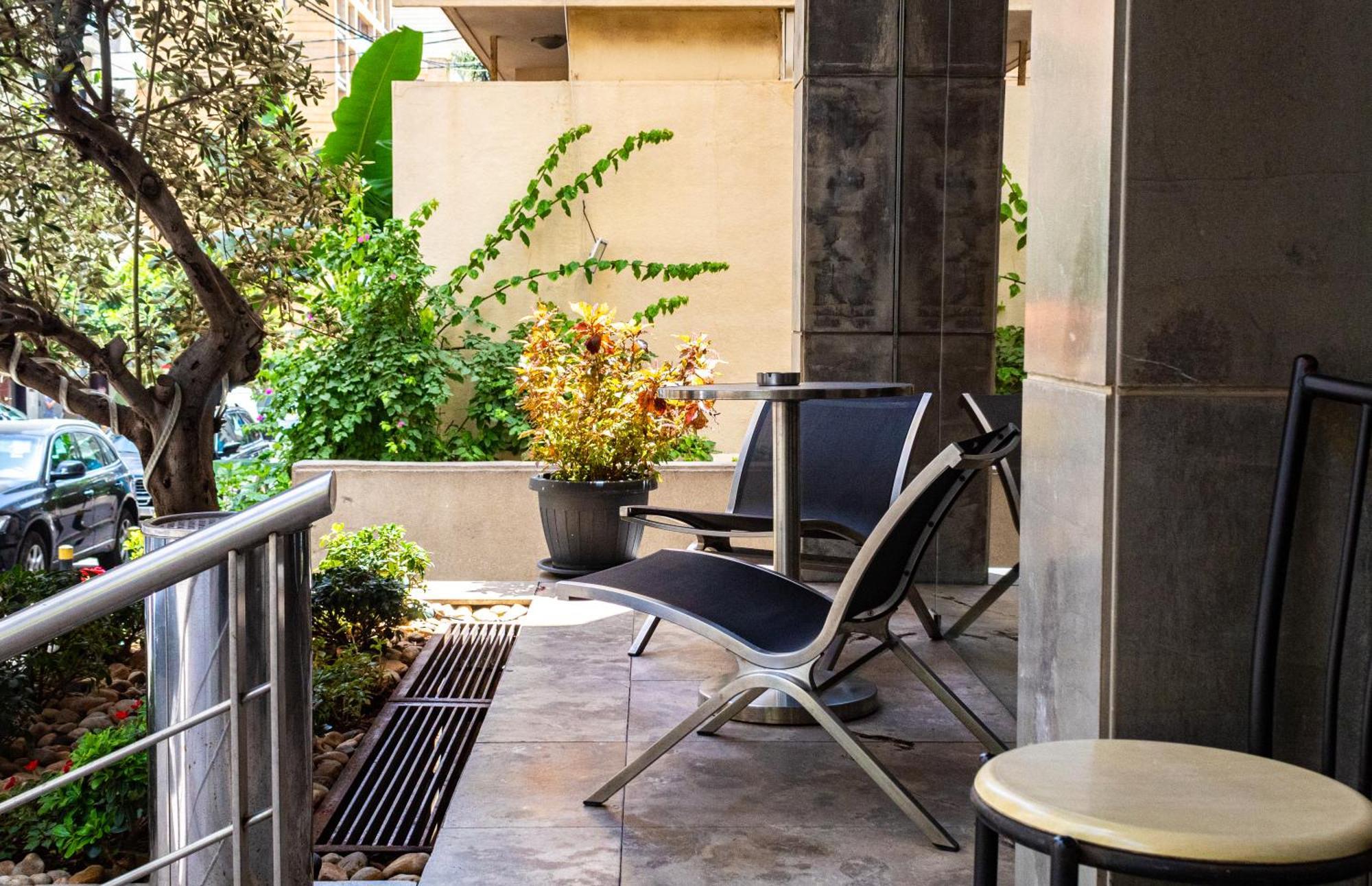 Britannia Suites Beirute Exterior foto