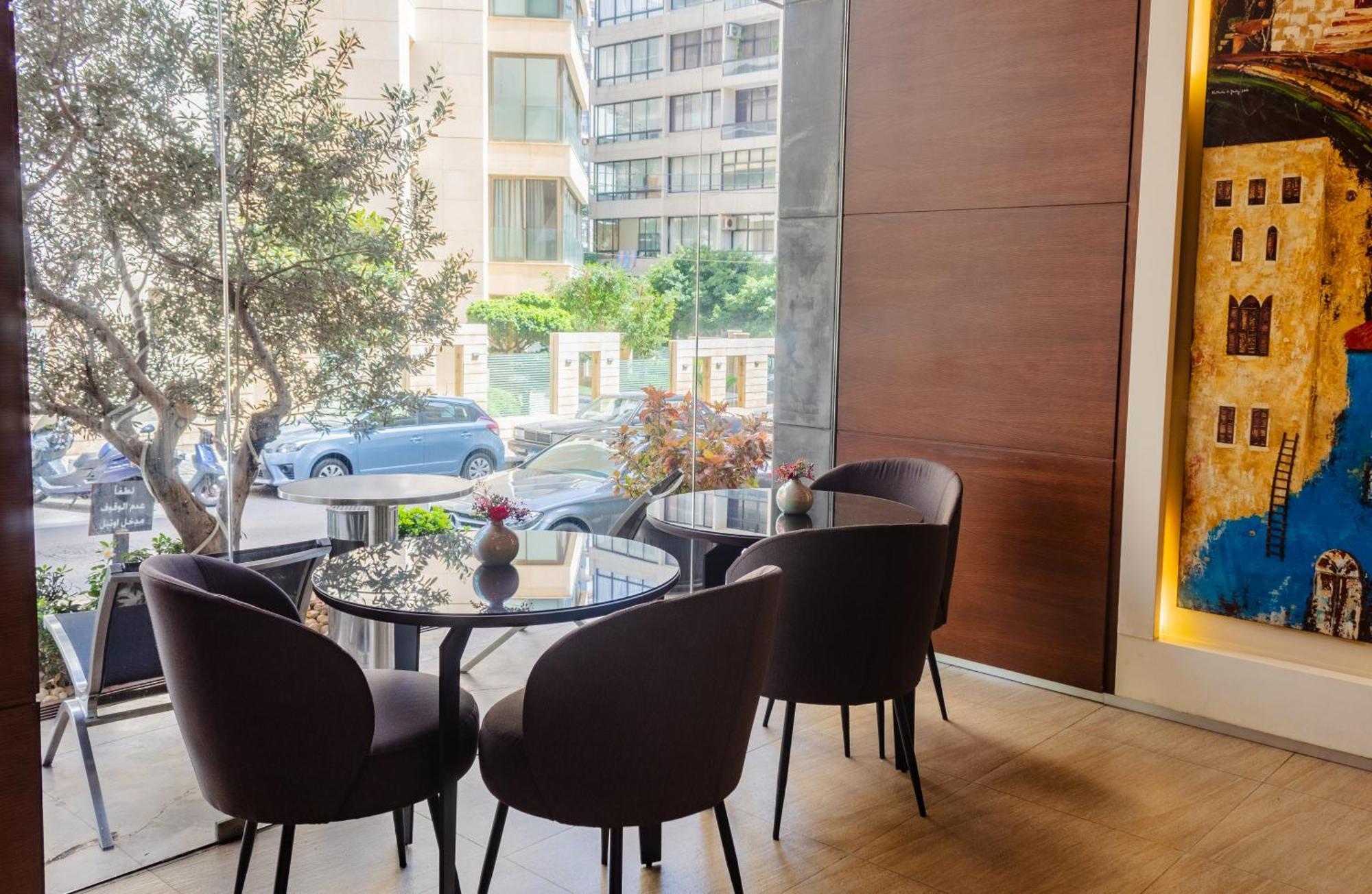 Britannia Suites Beirute Exterior foto