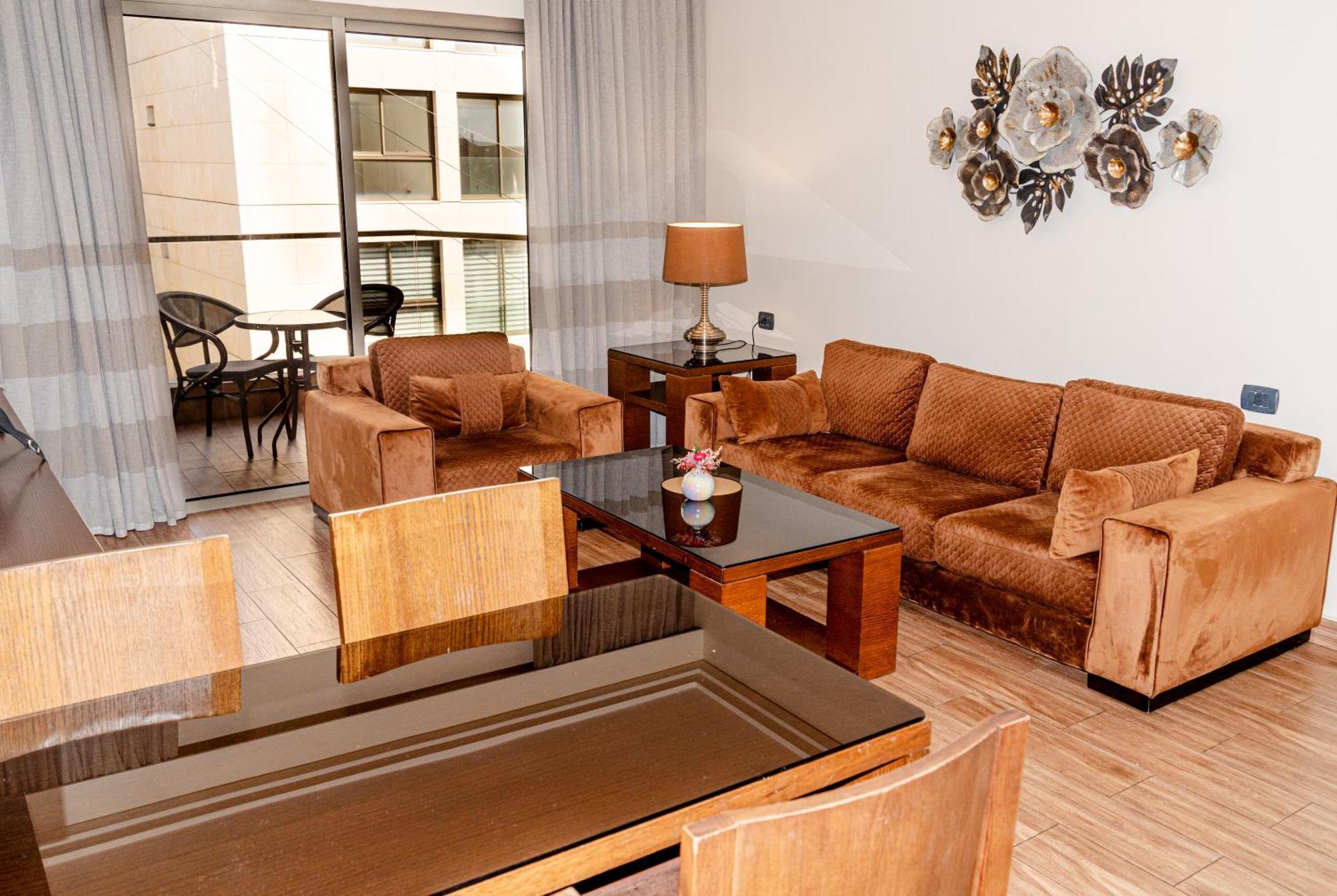 Britannia Suites Beirute Exterior foto